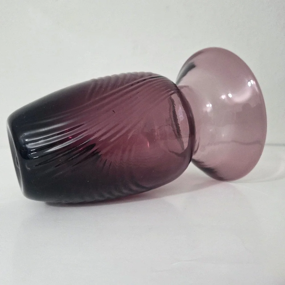 Vintage Amethyst Purple Hand Blown Art Glass Ribbed Chevron Vase RARE Handle
